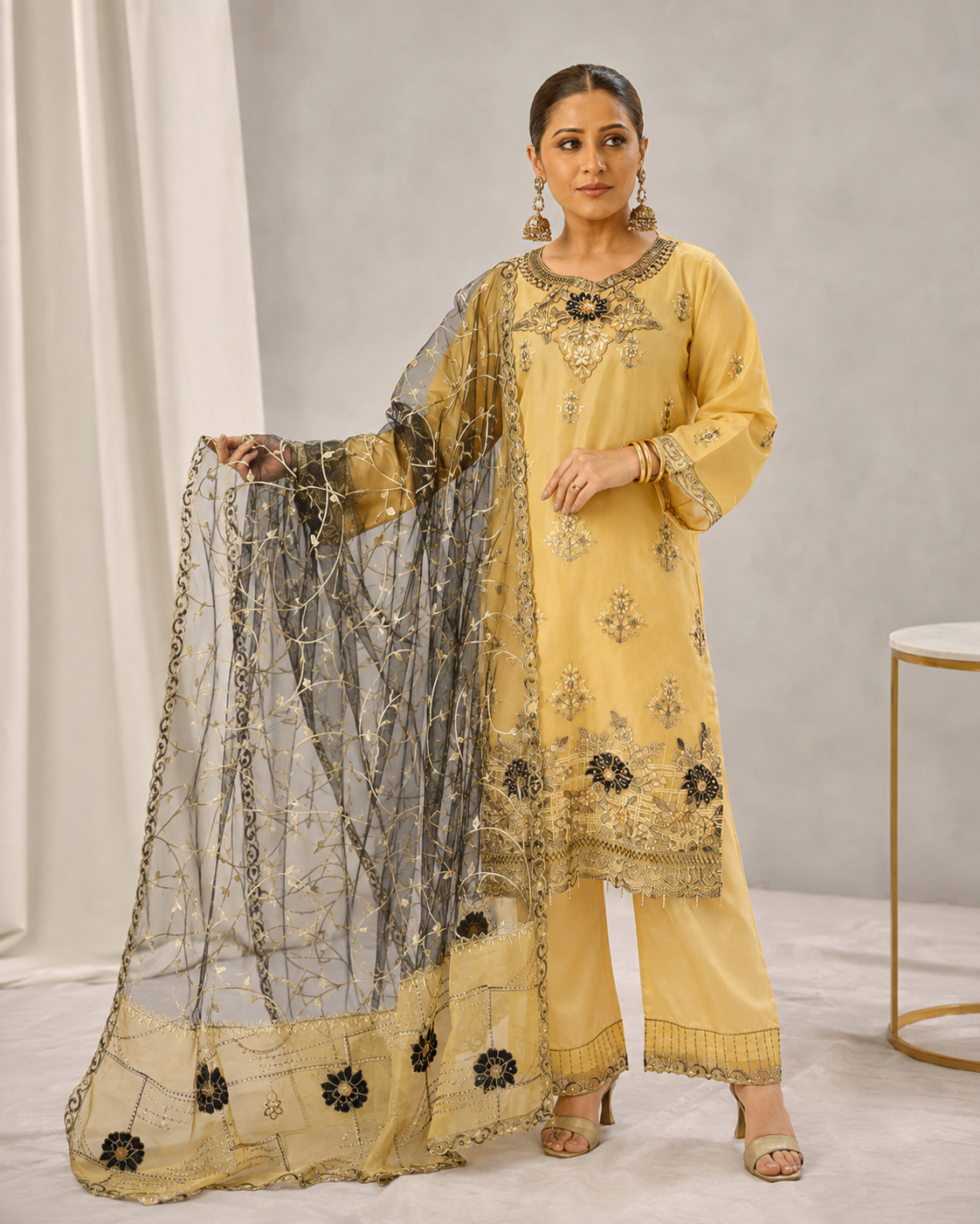Golden Daffodil 3-Piece Pret